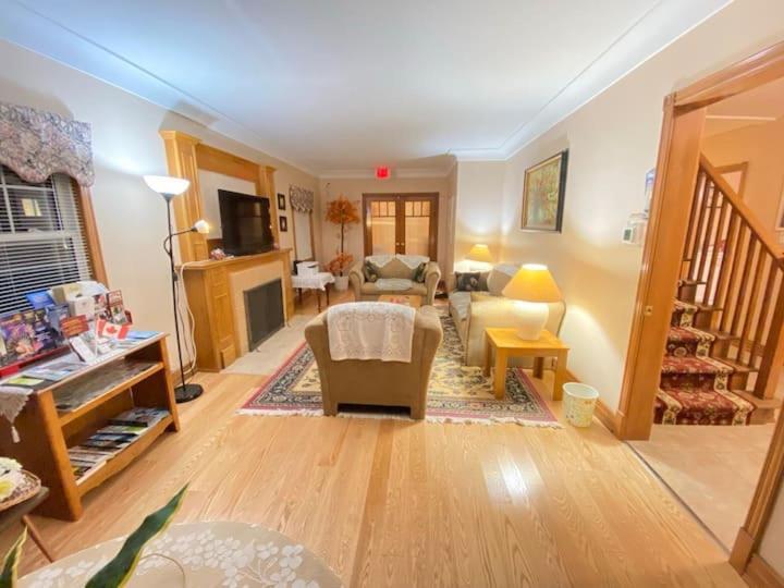 Anna'S Bed & Breakfast Ниагарски водопад Екстериор снимка
